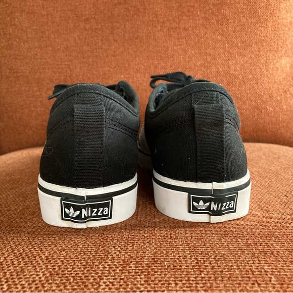 COPY - Adidas Nizza Sneakers 8.5M / 9.5W - Picture 2 of 5